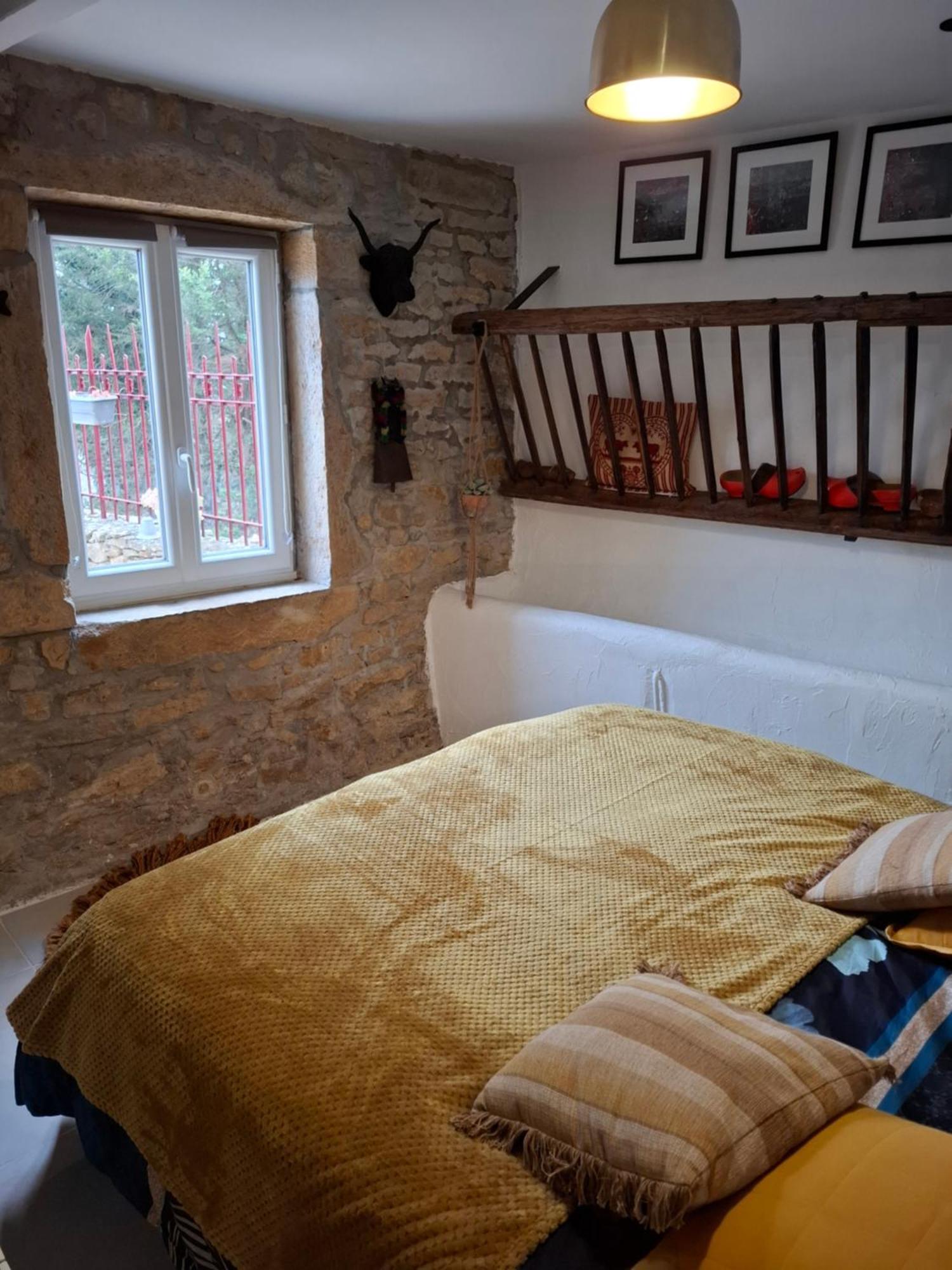 Le Gite Des Pierres Dorees Marcilly-d'Azergues Zewnętrze zdjęcie